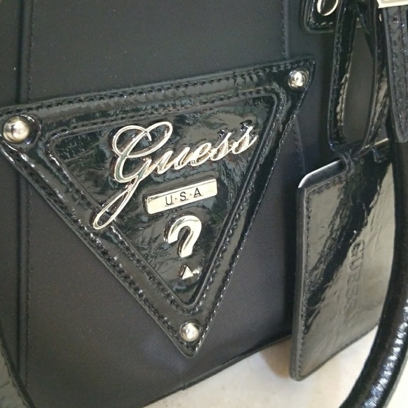 Nwt Guess classic travel carry on bag - Picture 8 of 9